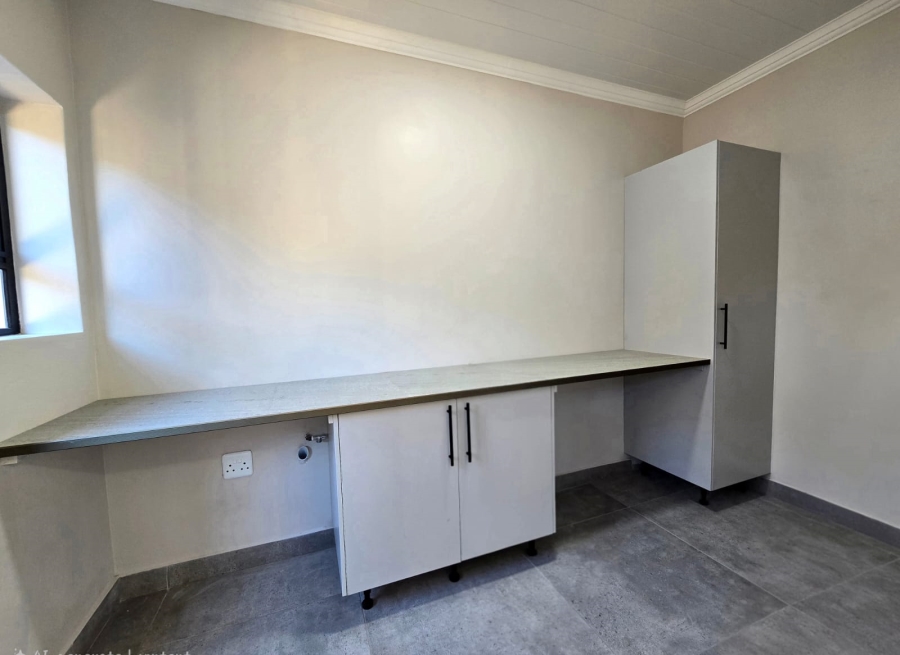 4 Bedroom Property for Sale in Stilbaai Wes Western Cape